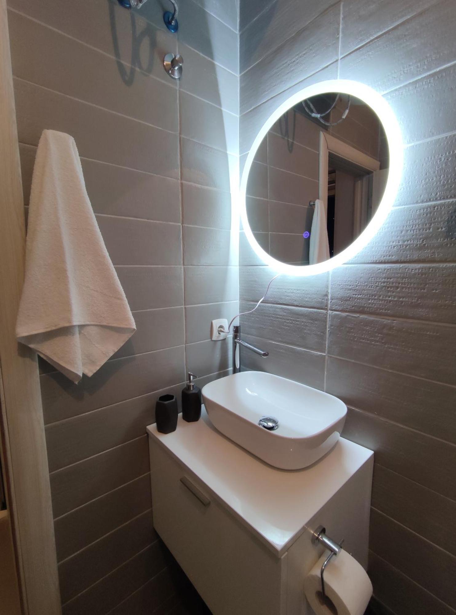 Matovic Apartments Dobra Voda Esterno foto