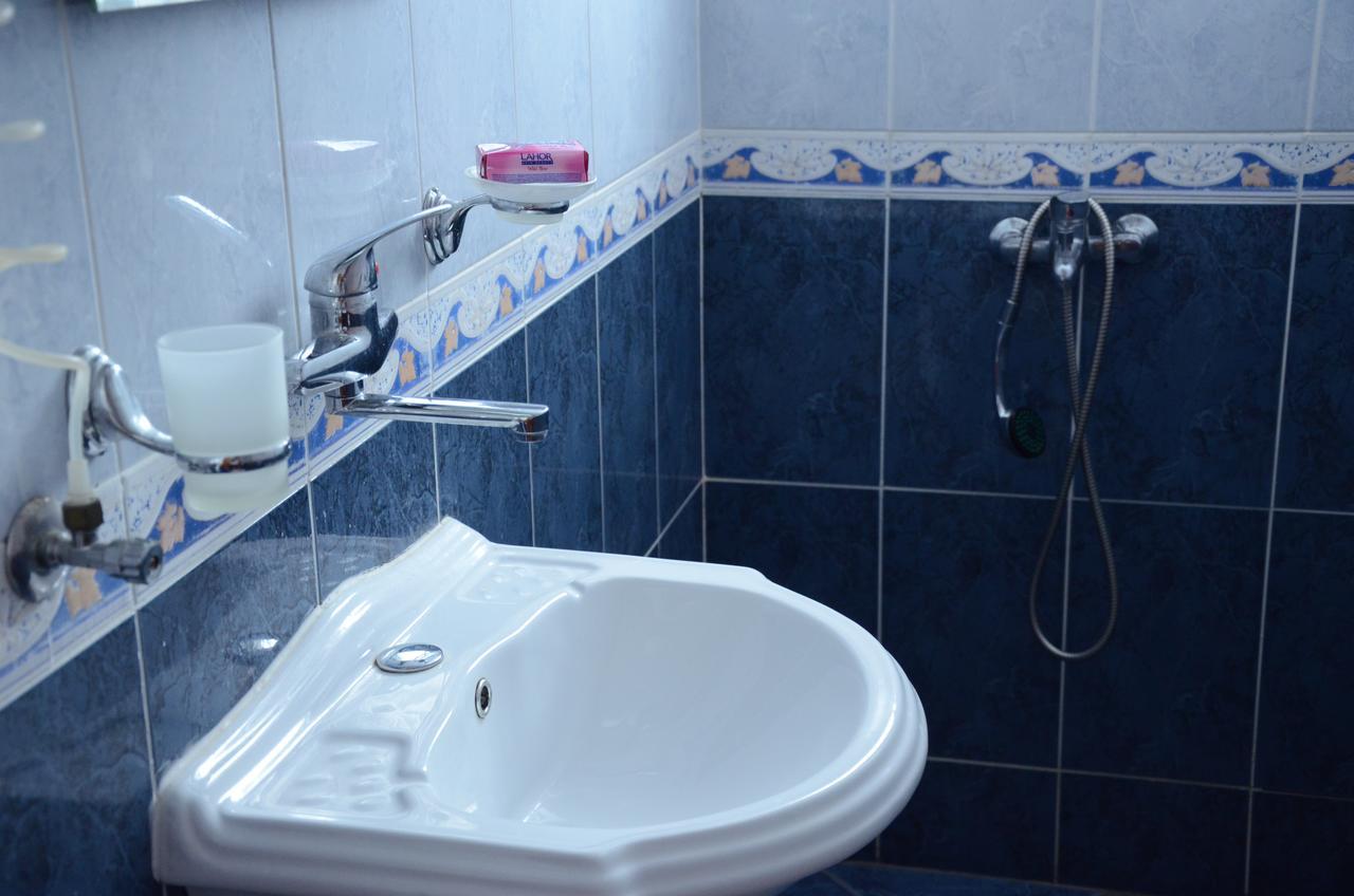 Matovic Apartments Dobra Voda Esterno foto