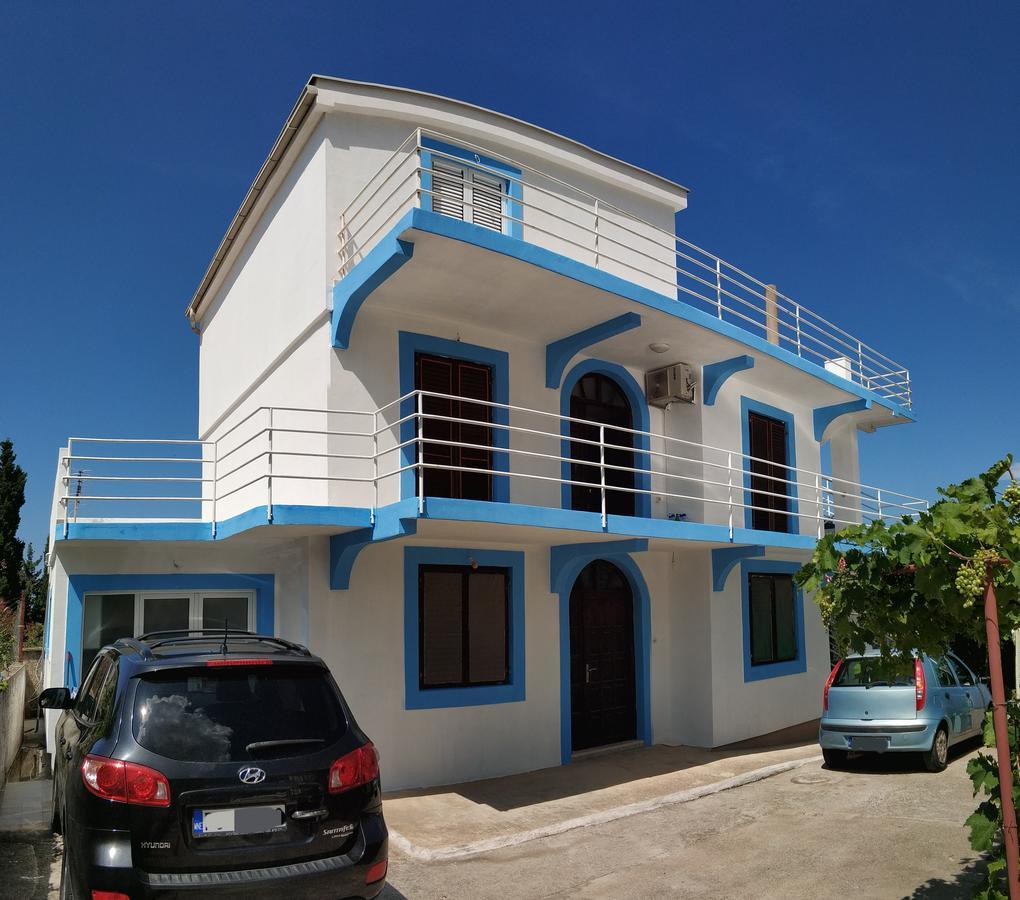 Matovic Apartments Dobra Voda Esterno foto